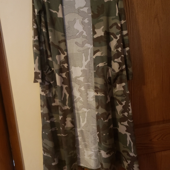 Small Cardigan - Picture 1 of 1